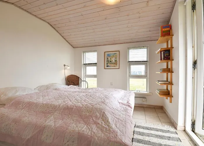 Hébergement de vacances 2 Bedroom Amazing In